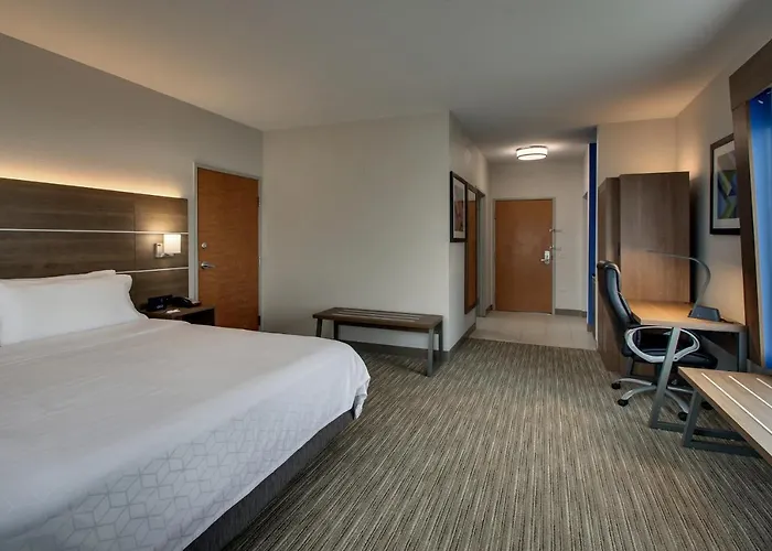 Hotel Express & Waukegan/gurnee By Ihg