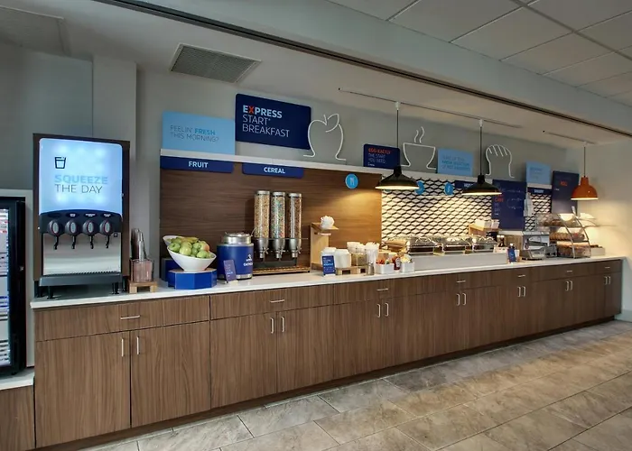 Express & Waukegan/gurnee By Ihg 2*
