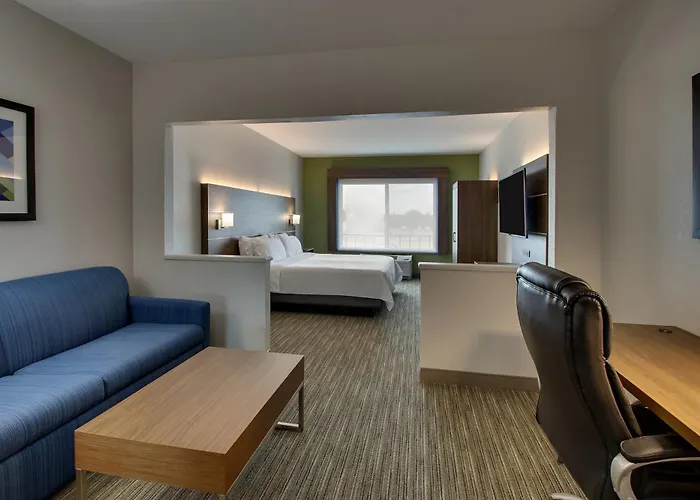 Express & Waukegan/gurnee By Ihg Hotel Waukegan