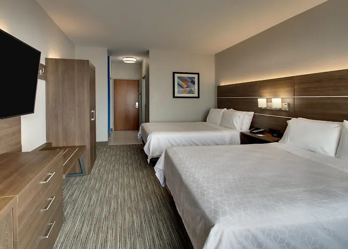 Express & Waukegan/gurnee By Ihg Waukegan