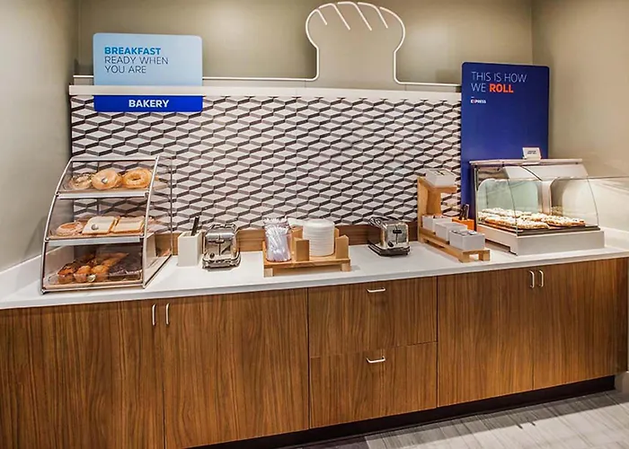 Express & Waukegan/gurnee By Ihg 2* Waukegan