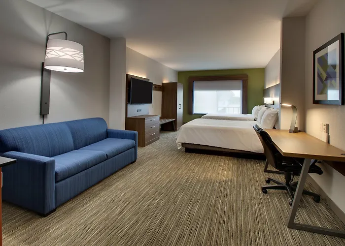 Express & Waukegan/gurnee By Ihg Hotel