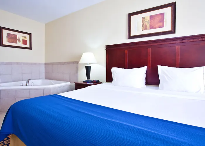 Hotel Express & Waukegan/gurnee By Ihg 2*
