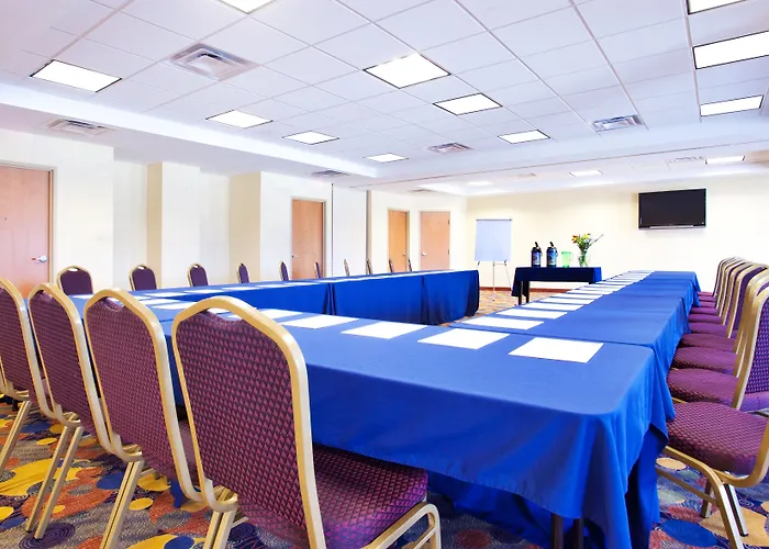 Hotel Express & Waukegan/gurnee By Ihg