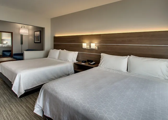 Express & Waukegan/gurnee By Ihg 2*