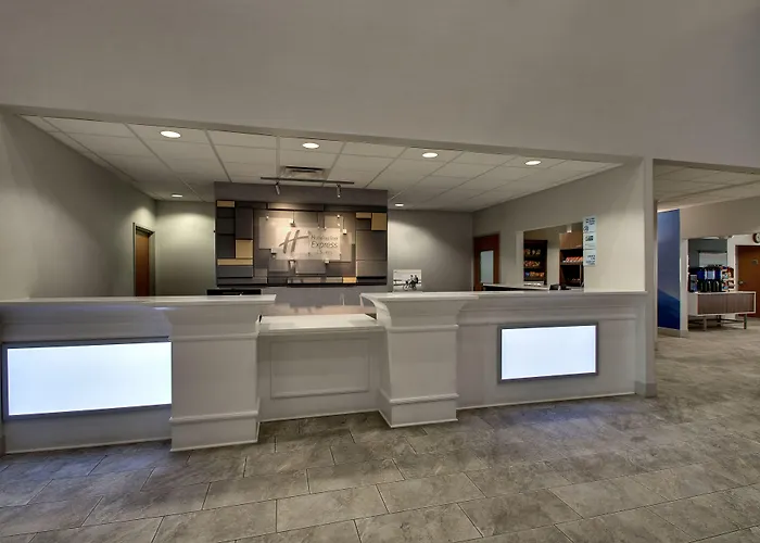 Hotel Express & Waukegan/gurnee By Ihg