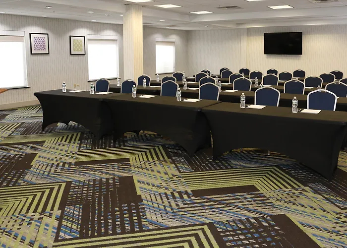Express & Waukegan/gurnee By Ihg