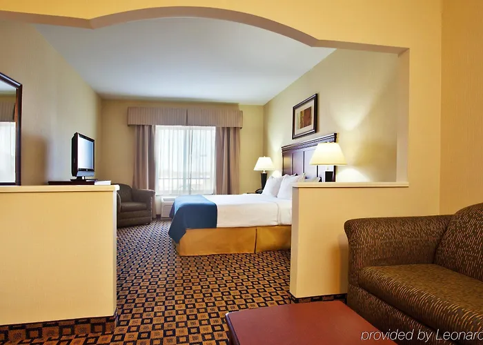 Hotel Express & Waukegan/gurnee By Ihg Waukegan