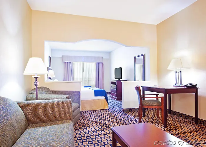 Express & Waukegan/gurnee By Ihg