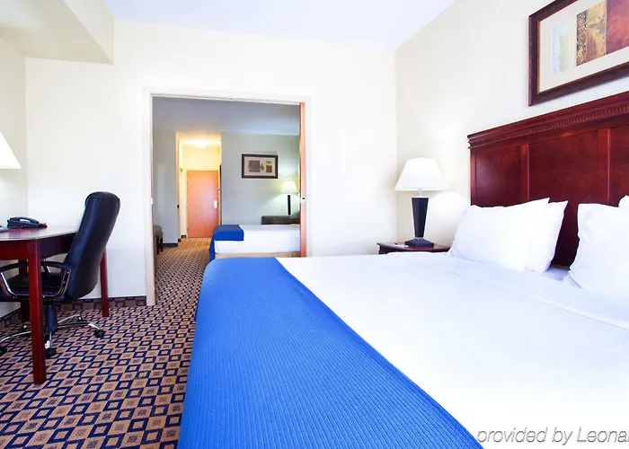Express & Waukegan/gurnee By Ihg Hotel Waukegan